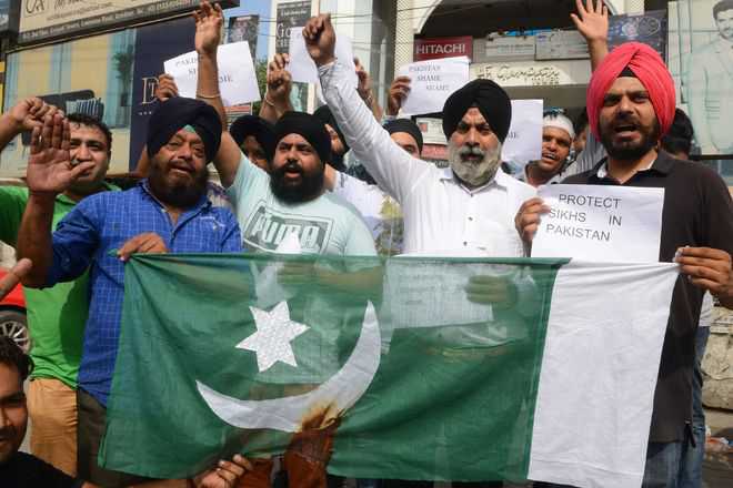 Legal relief for Pak Sikh officer ‘kicked’ out of house