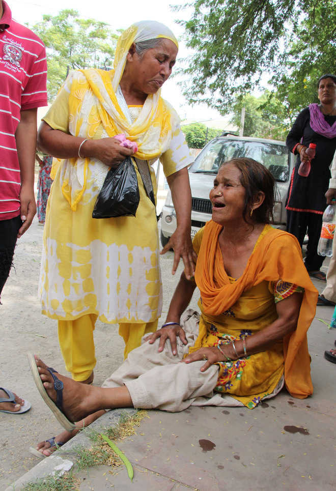 Child dies of electric shock, labourer injured
