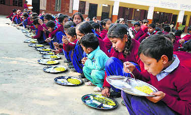Midday meal: Inadequate food served to kids in Delhi schools: SMCs
