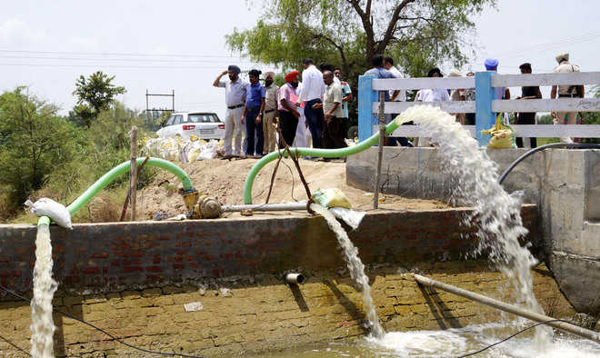 Muktsar DC releases Rs 4 lakh for draining out water from fields
