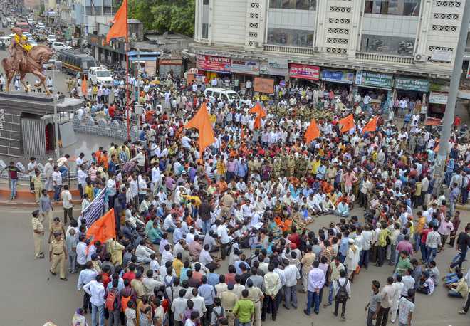 Maratha protests for quota turn violent; vehicles damaged, bus set on fire