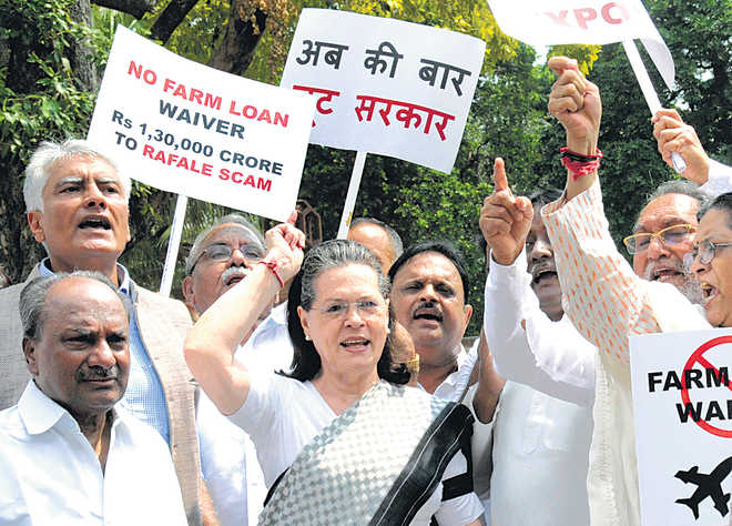 Led by Sonia Gandhi, opposition MPs hold protests over Rafale deal