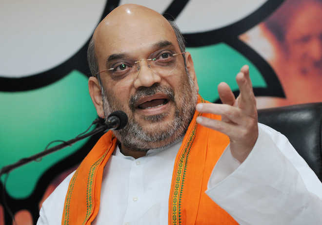 Amit Shah shown black flags by youth Congress workers : The Tribune India