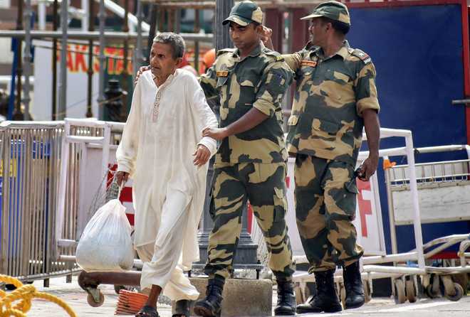 After 36 years in Pak jail, Rajasthan man arrives at Wagah border