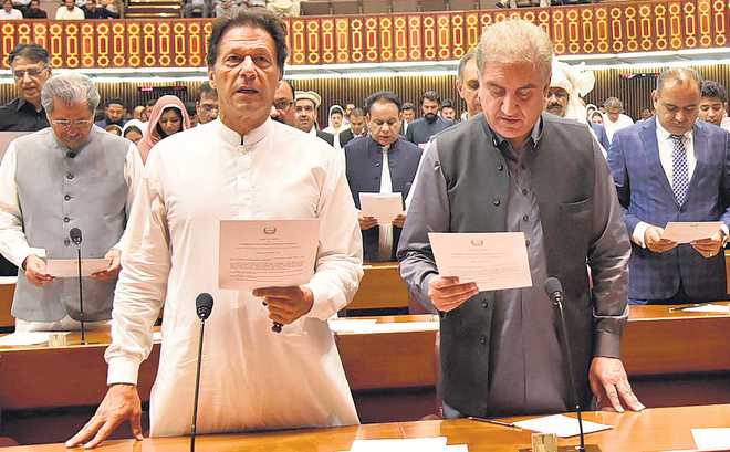 Acrimony on display as Pak parliament session begins