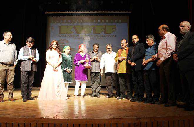 In theatreless Kashmir, film treat gets bigger