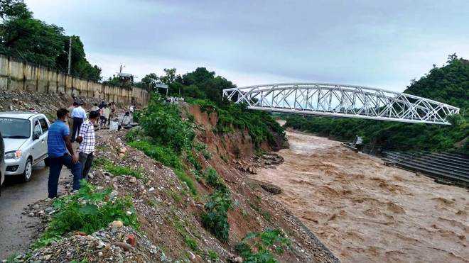 Bridge linking Jalandhar with P’kot faces threat