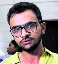 JNU student leader Umar Khalid shot at in Delhi; escapes unhurt