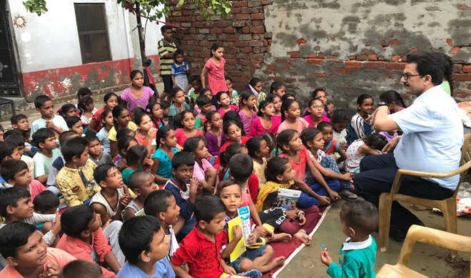 Slum children get free education, courtesy aided school principal