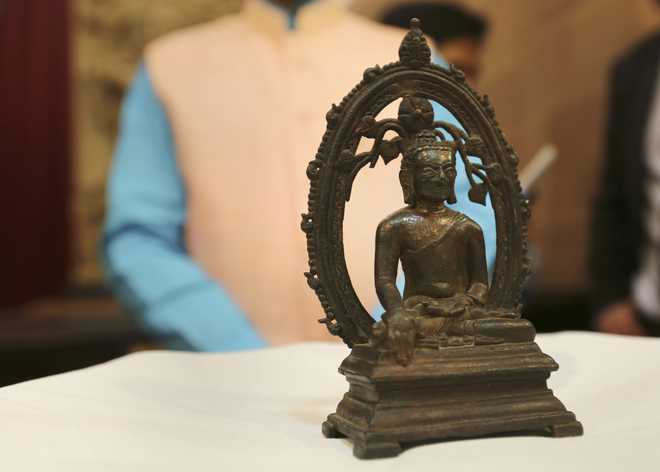 Scotland Yard returns 12th century stolen Buddha statue to India on I-Day
