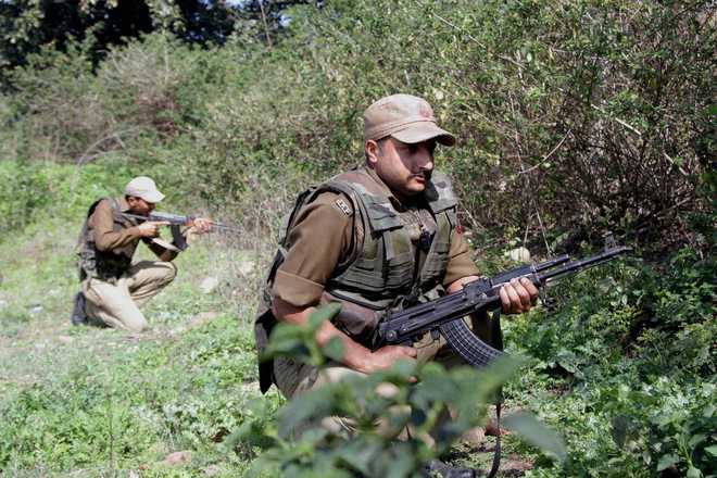 4 soldiers injured in gunfight in Nowgam sector