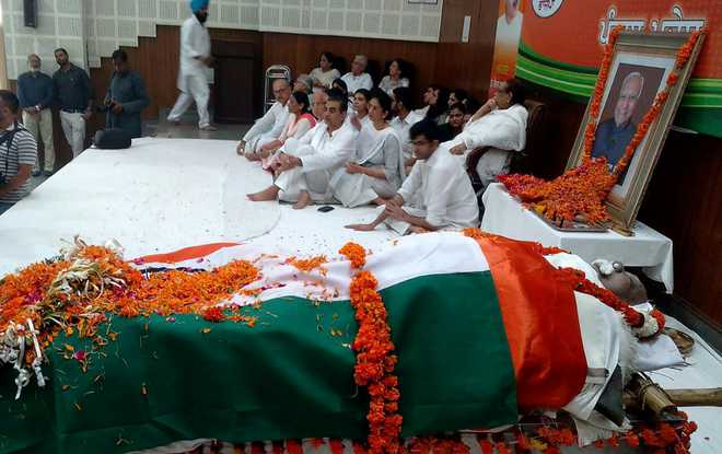 Balramji Dass Tandon cremated with full state honours