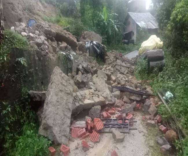 3 cars buried as retaining wall collapses in Palampur : The Tribune India