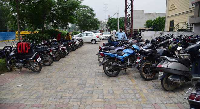 Ferozepur Road parking in jeopardy