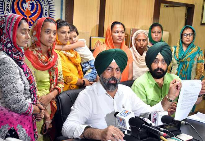 Centre forms panel to deal with NRI wife-deserters : The ...