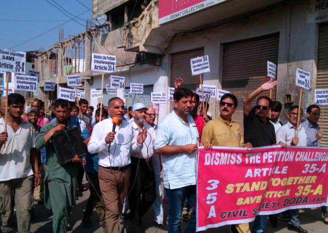 Partial shutdown hits life in Doda, Kishtwar