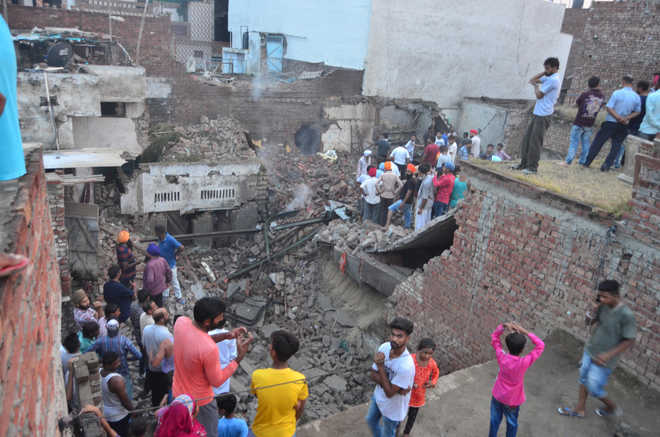 Six Injured In Explosion At Illegal Cracker Unit In Amritsar : The ...