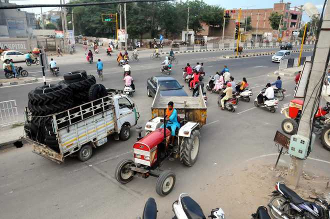 Traffic light area at Barnala bypass turns accident prone