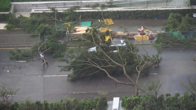 Hong Kong, southern China clean up after super typhoon