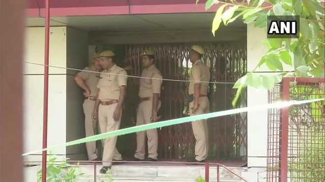 Two security guards dead in bank loot bid in Noida