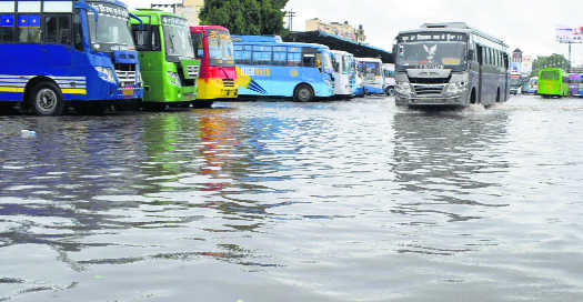 Waterlogging throws normal life out of gear in city