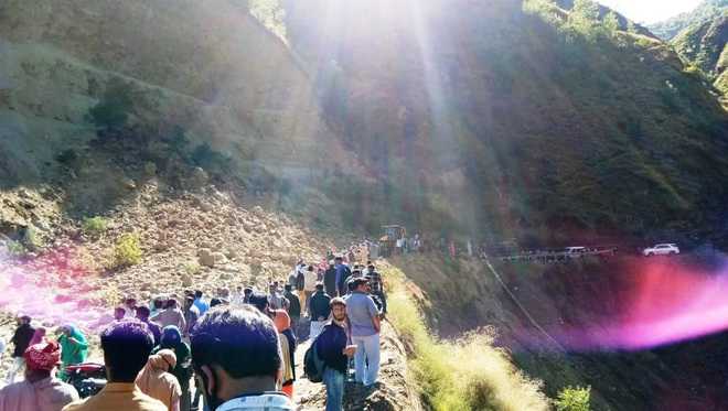Landslide blocks Kishtwar highway