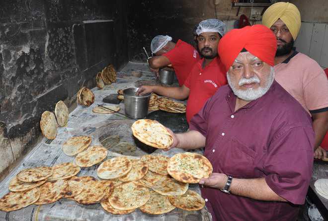 cities celebrated chef at known eateries