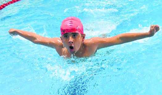 Manvjot swims to gold