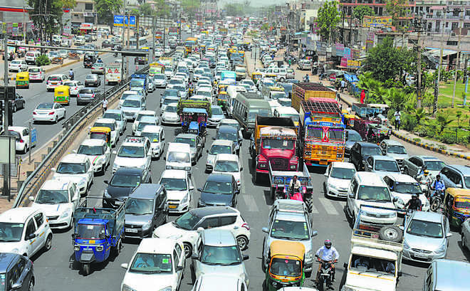 With over 3,500 challans daily, Gurugram high on traffic violations