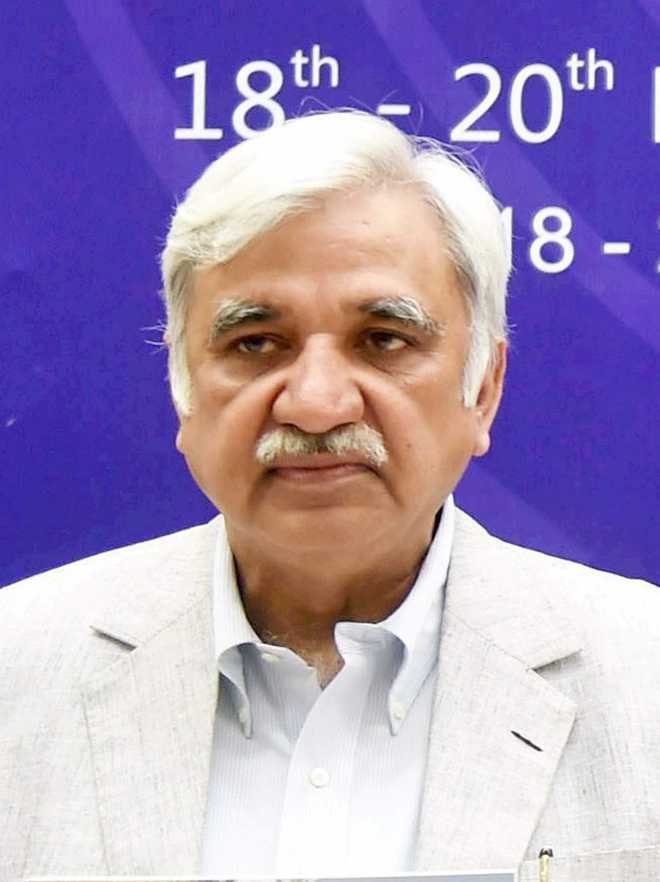 EVMs tamper-proof, their functioning being looked after by experts: CEC Arora
