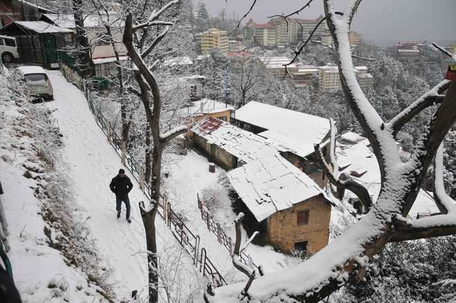 Here is another opportunity to see snow in Himachal
