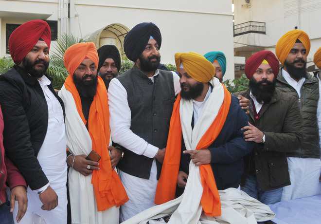 Youth Akali Dal honours 2 district chiefs
