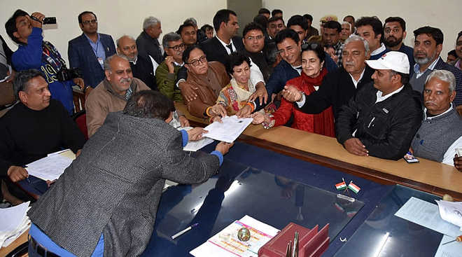 Key nominees file papers for Jind byelection