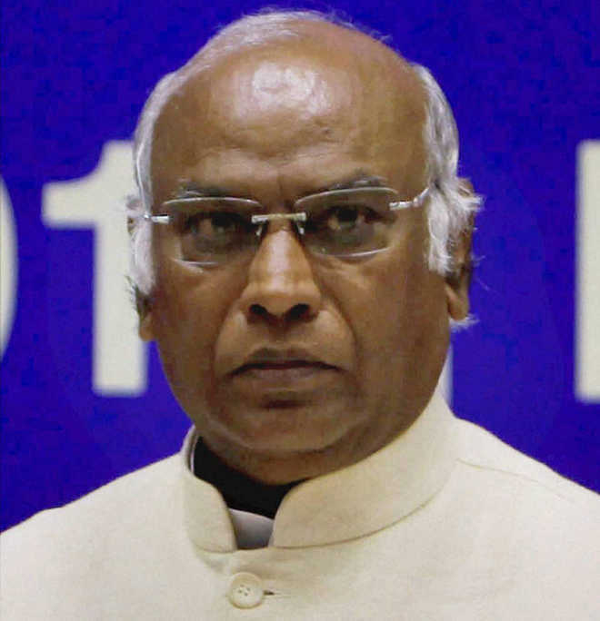 What Kharge said in his dissent note on CBI chief Alok Verma