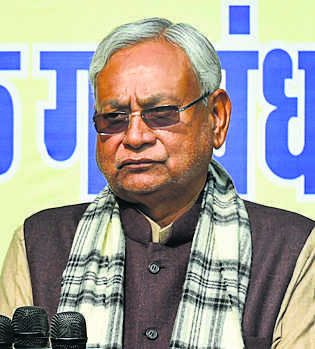 Bihar CM lays stone of gurdwara at Rajgir
