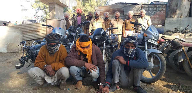 7 vehicle lifters arrested, 13 bikes seized
