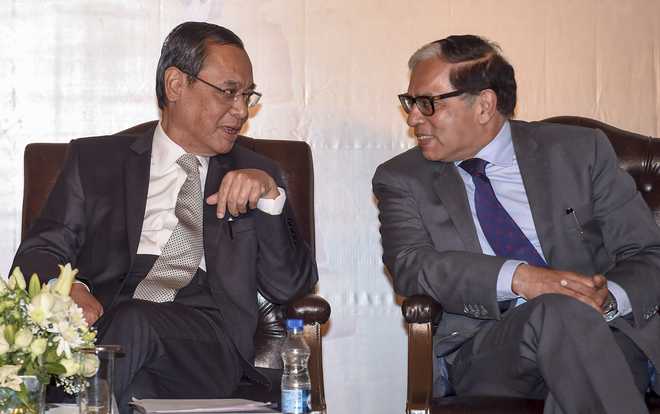 Justice Sikri wants controversy to ''die'', senior lawyers say unfair to target him