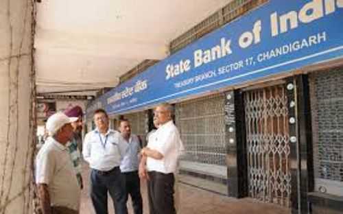 Public sector banks asked to reduce govt stake to 52%