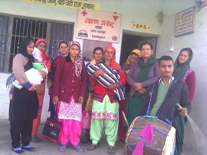 Drum beating to create awareness on vaccination in Sirmaur