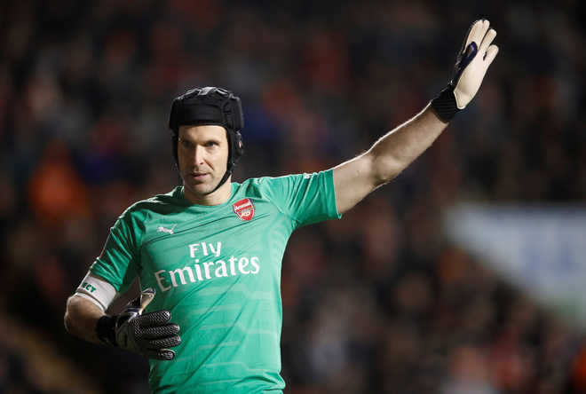 Arsenal goalkeeper Petr Cech to retire at end of season