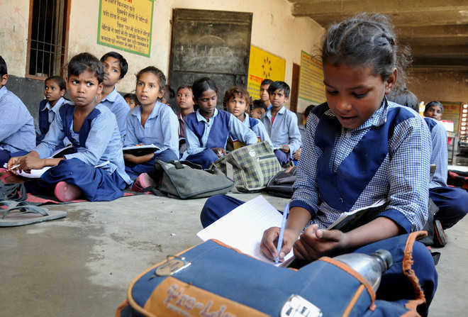 14,000 students in Karnal yet to receive uniform allowance