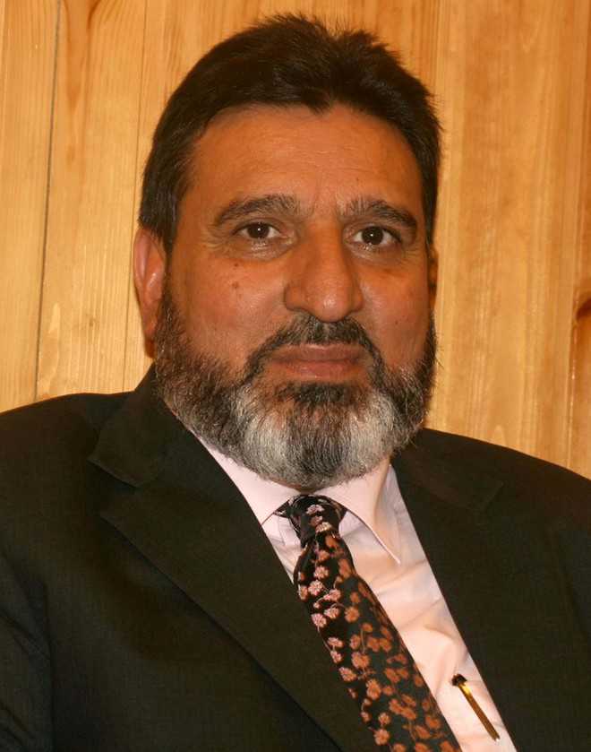 PDP expels former minister Altaf Bukhari for anti-party activities