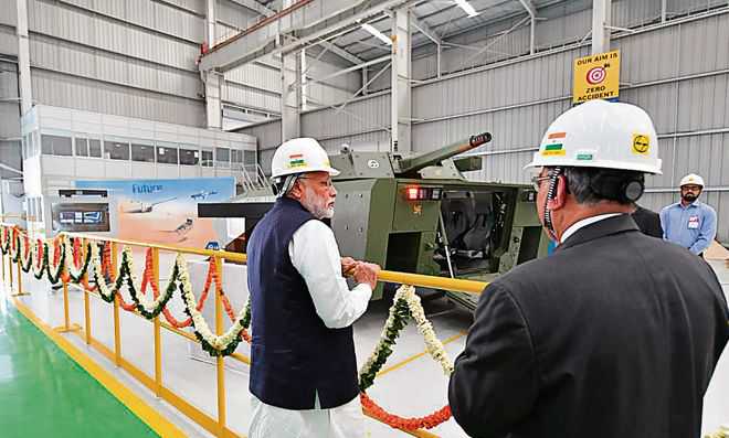 PM opens 1st pvt howitzer gun-making unit