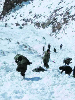 Two more bodies recovered, avalanche toll rises to seven