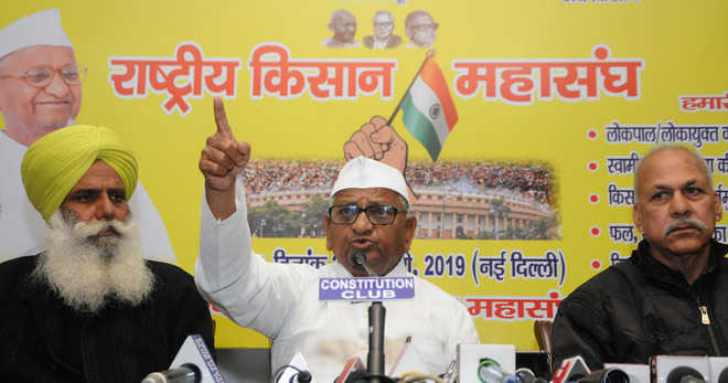 Now, Hazare joins Oppn chorus on Rafale deal