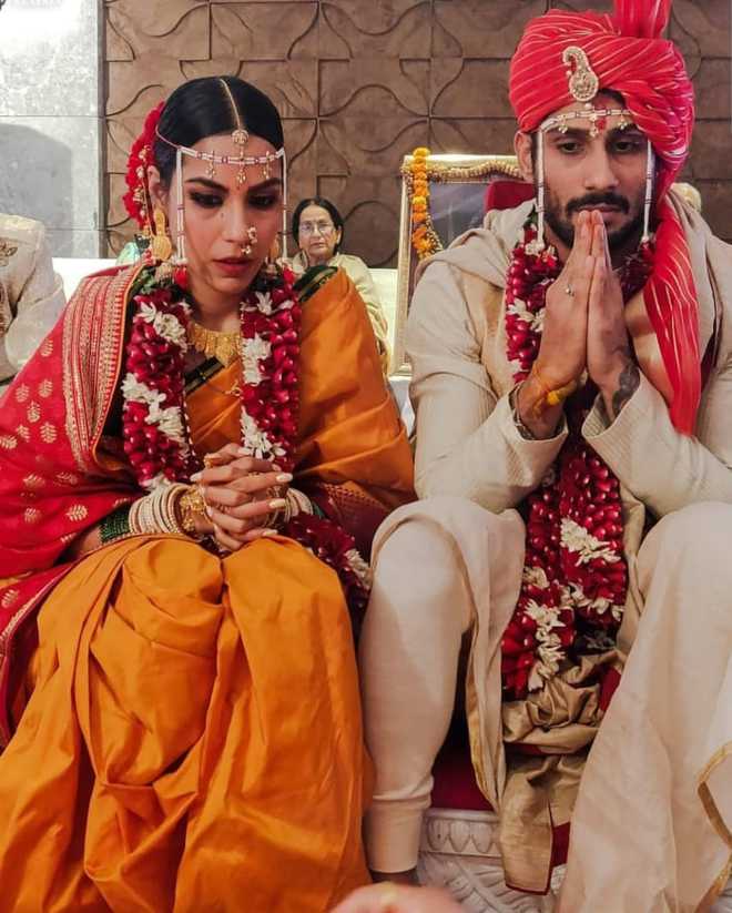 In private ceremony, Prateik Babbar gets married to girlfriend, Sanya Sagar