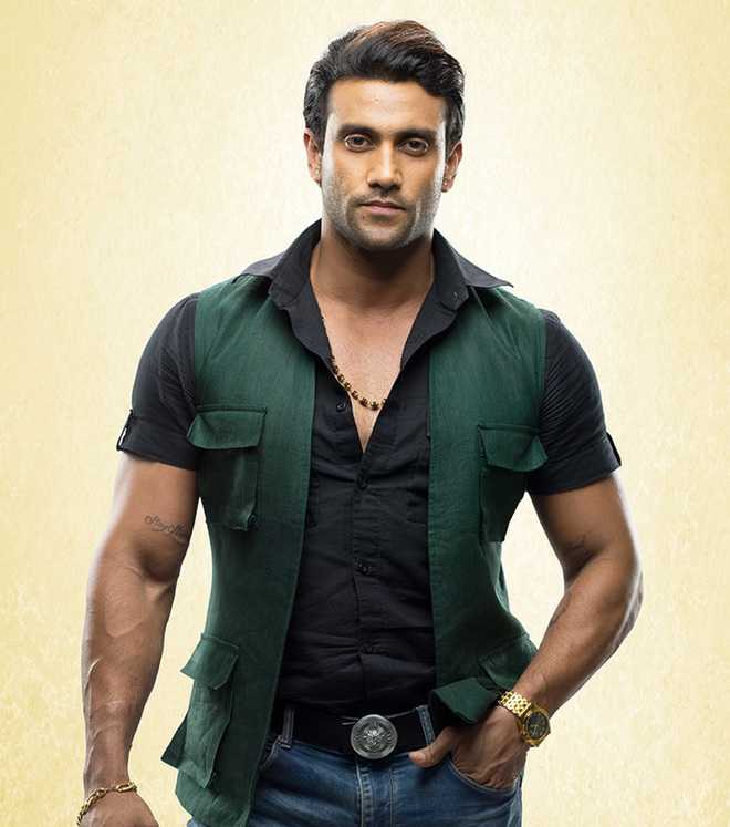 Ram Yashvardhan portraying the character of Shiv in COLORS’ Shiv Shakti