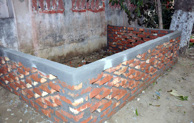 Process Begins To Set Up Compost Pits At Gardens