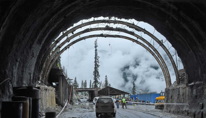 42 HP workers at Rohtang tunnel project face wage bias