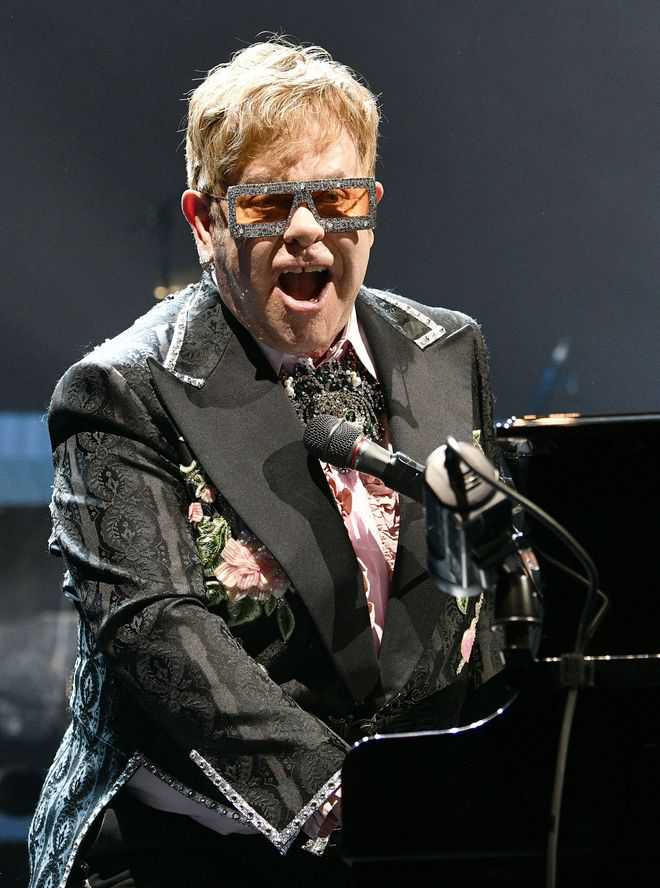 Elton calls MJ ‘mentally ill’